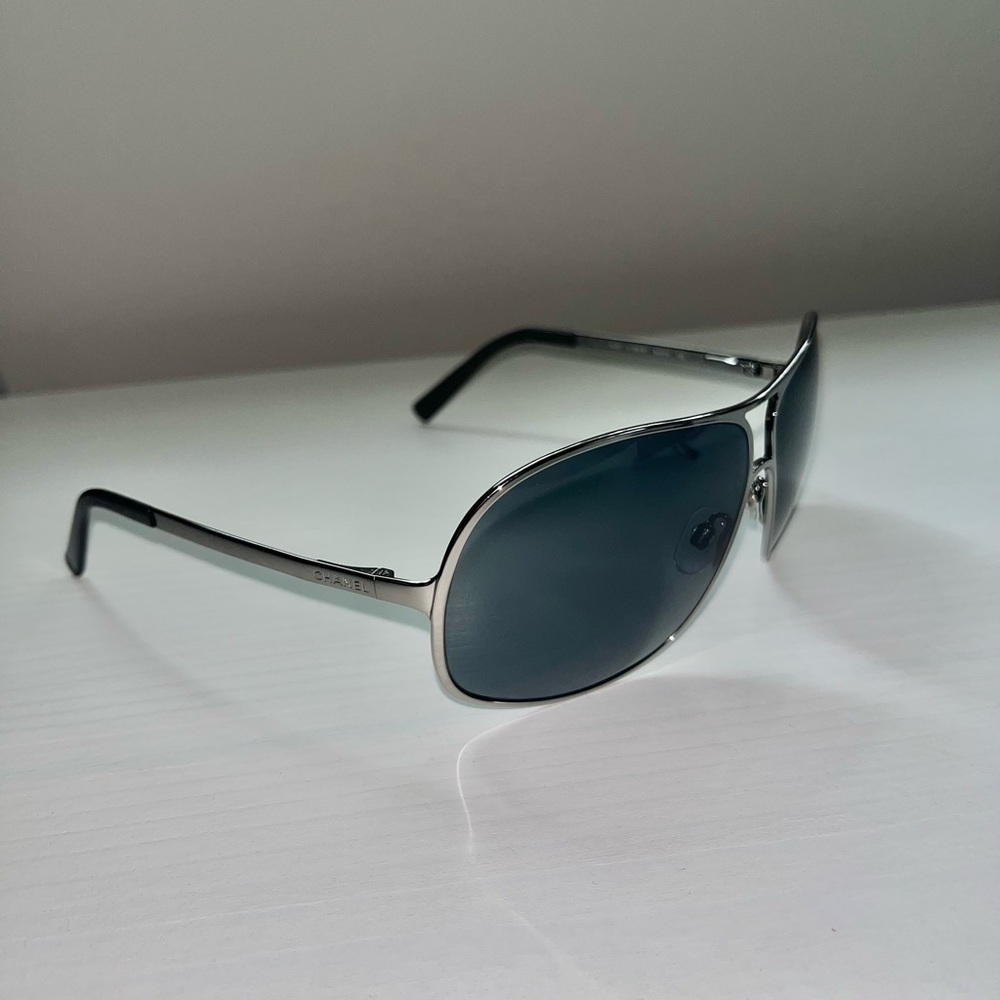 Chanel 4127 108 87 Vintage Aviator Sunglasses Unisex - Picture 8 of 15